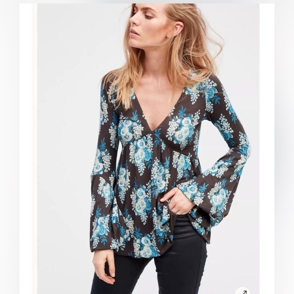 Free People Speak Easy Bell Sleeve Floral V Neck Tunic Top Women’s Size M - Picture 1 of 8